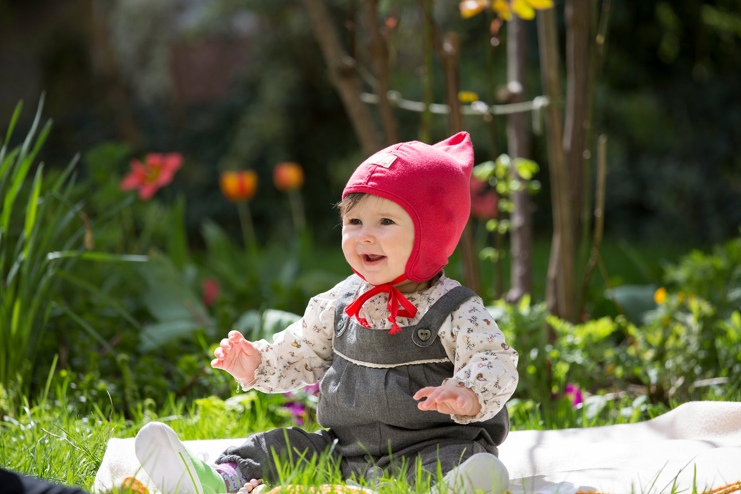 Wool-Silk Baby Bonnet "Zoe"