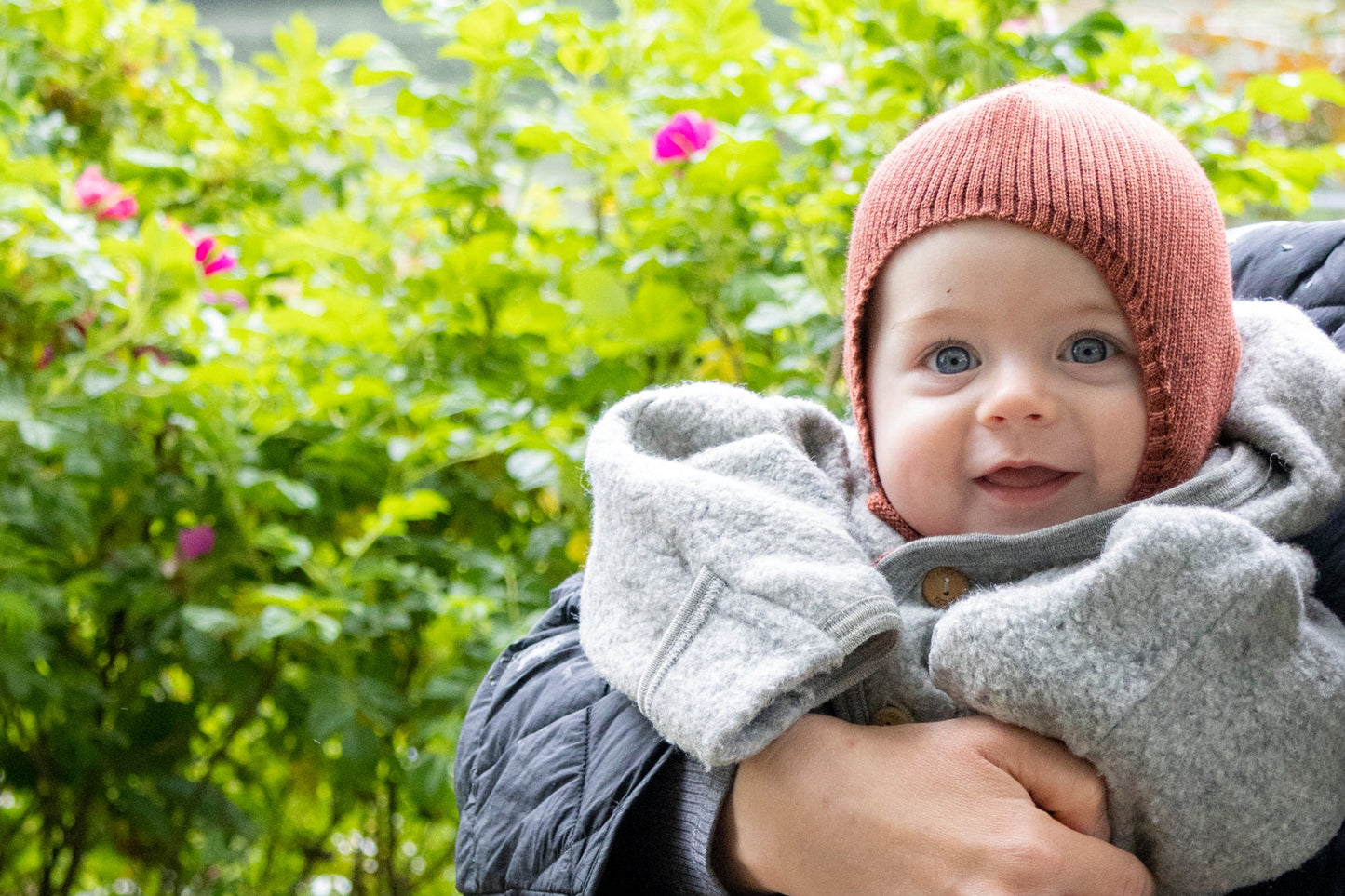 Wool-Silk Newborn Bonnet "Mio"