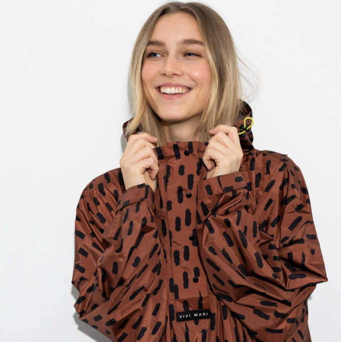 Urban Rain Coat - Vivi Mari DROPS